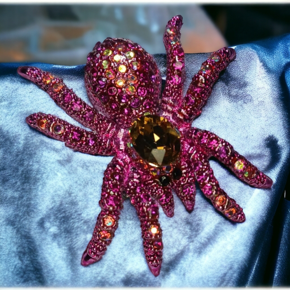 NEW Pink Crystal Tarantula Spider Pin Rhinestone Brooch 🆕